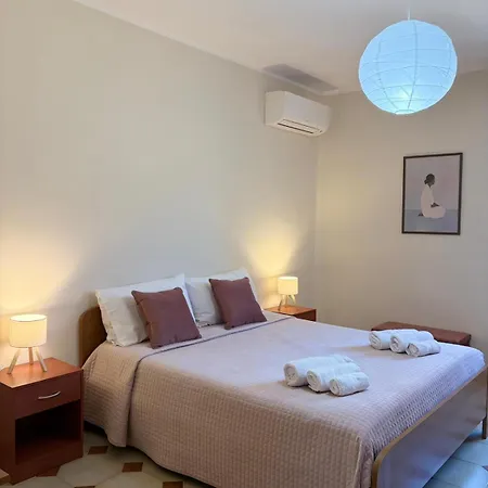 Casa Manzoni- Con Terrazzo In Centro Apartamento Mussomeli